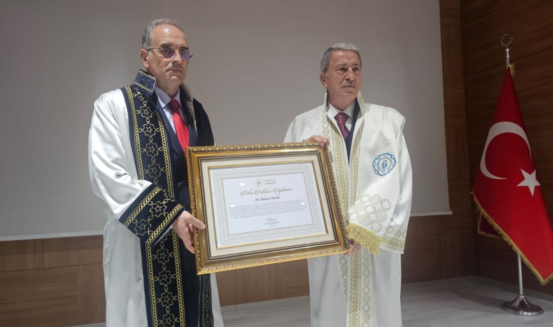 Hulusi Akar’a Bandırma Onyedi Eylül Üniversitesi’nde fahri doktora unvanı Balıkesir’in Bandırma ilçesinde, Bandırma Onyedi Eylül Üniversitesi, savunma alanındaki hizmetleri