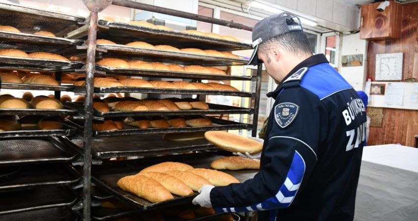 Balıkesir’deki fırınlarda sıkı denetim Halk sağlığı için sürekli denetimler gerçekleştiren Balıkesir Büyükşehir Belediyesi Zabıta