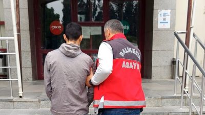 Balıkesir’de polis ekipleri tarafından aranan şahıslara yönelik yapılan operasyonlarda 26