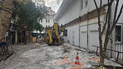 Balıkesir'in Bandırma ilçesinde, Bandırma'nın simgelerinden biri olan Barış Manço Kültür