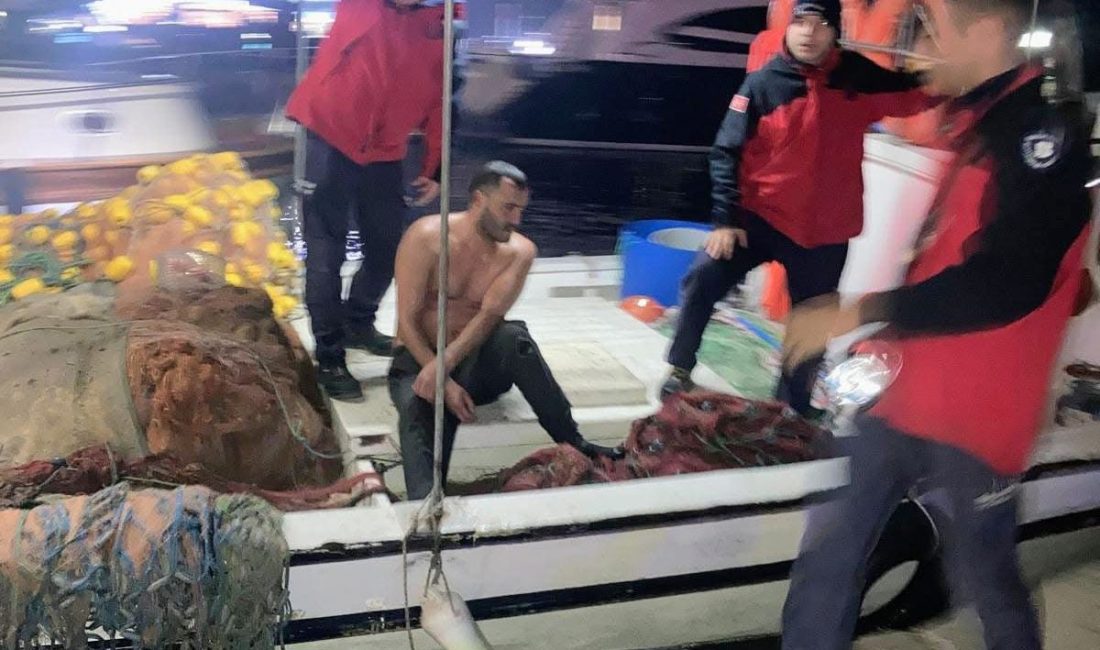 Balıkesir’in Erdek ilçesinde, akşam saatlerinde limanda meydana gelen olayda, yürüyüş