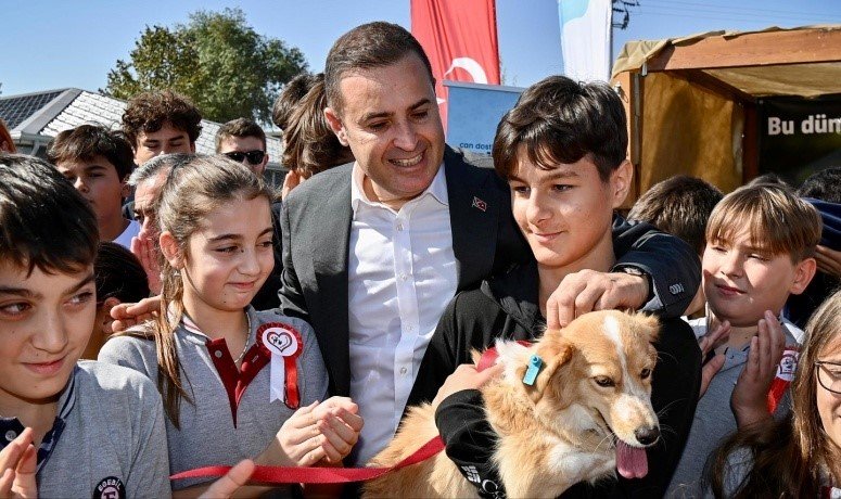 Balıkesir sokaktaki canlara sahip çıkıyor, sahipsiz bırakmıyor “Sahip çıkıyoruz, sahipsiz bırakmıyoruz” projesiyle toplamda bin 52 sahipsiz sokak