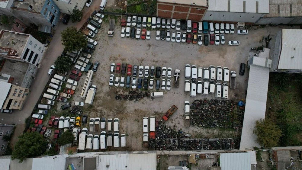 Yediemin otoparklarındaki araçların satışı kolaylaşıyor. 9. Yargı Paketi kapsamında Resmi