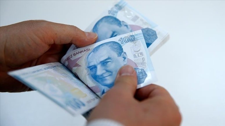 Milyonlarca çalışanın gözü, asgari ücrete yapılacak zam oranına çevrildi. Meclis'teki