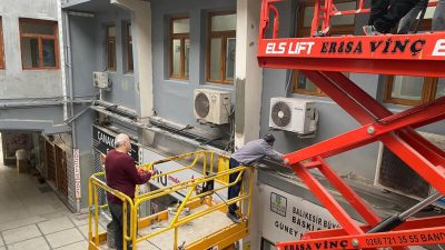 Göreve geldiği 31 Mart seçimlerinin ardından kolları sıvayan Bandırma Belediye