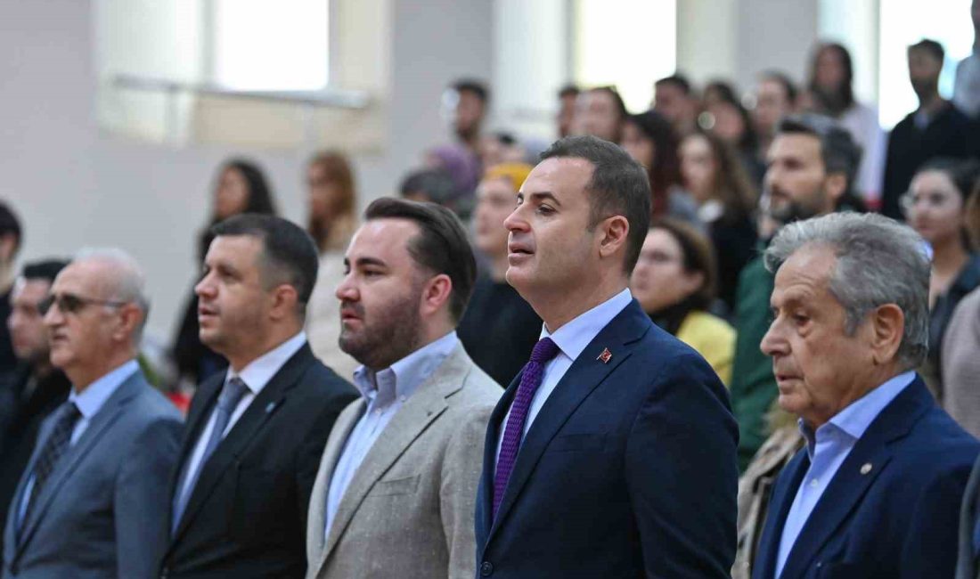 Türkiye’nin geleceğinin gençler olduğunu söyleyen Balıkesir Büyükşehir Belediye Başkanı Ahmet