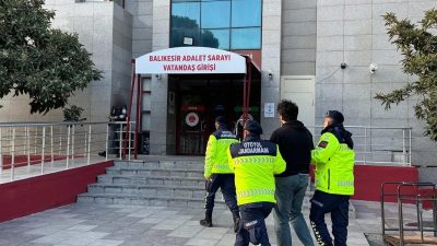 Balıkesir’in Karesi ilçesinde FETÖ/PDY silahlı terör örgütüne üye olmak suçundan