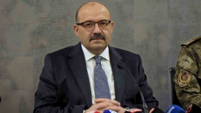 Balıkesir Valisi İsmail Ustaoğlu, Balıkesir’de vatandaşların güven içerisinde yeni yıl