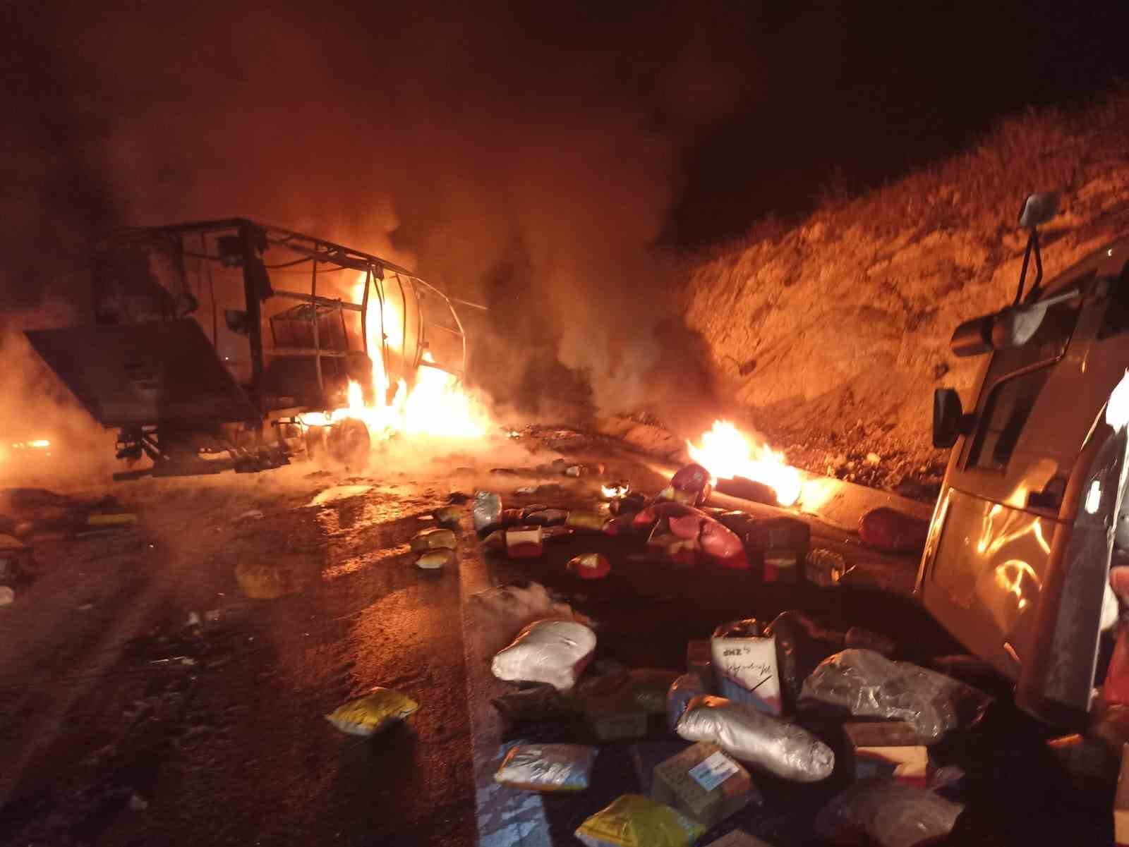 Balıkesir’in Mecidiye mevkiinde bulunan İzmir-İstanbul otobanında meydana gelen ve 2