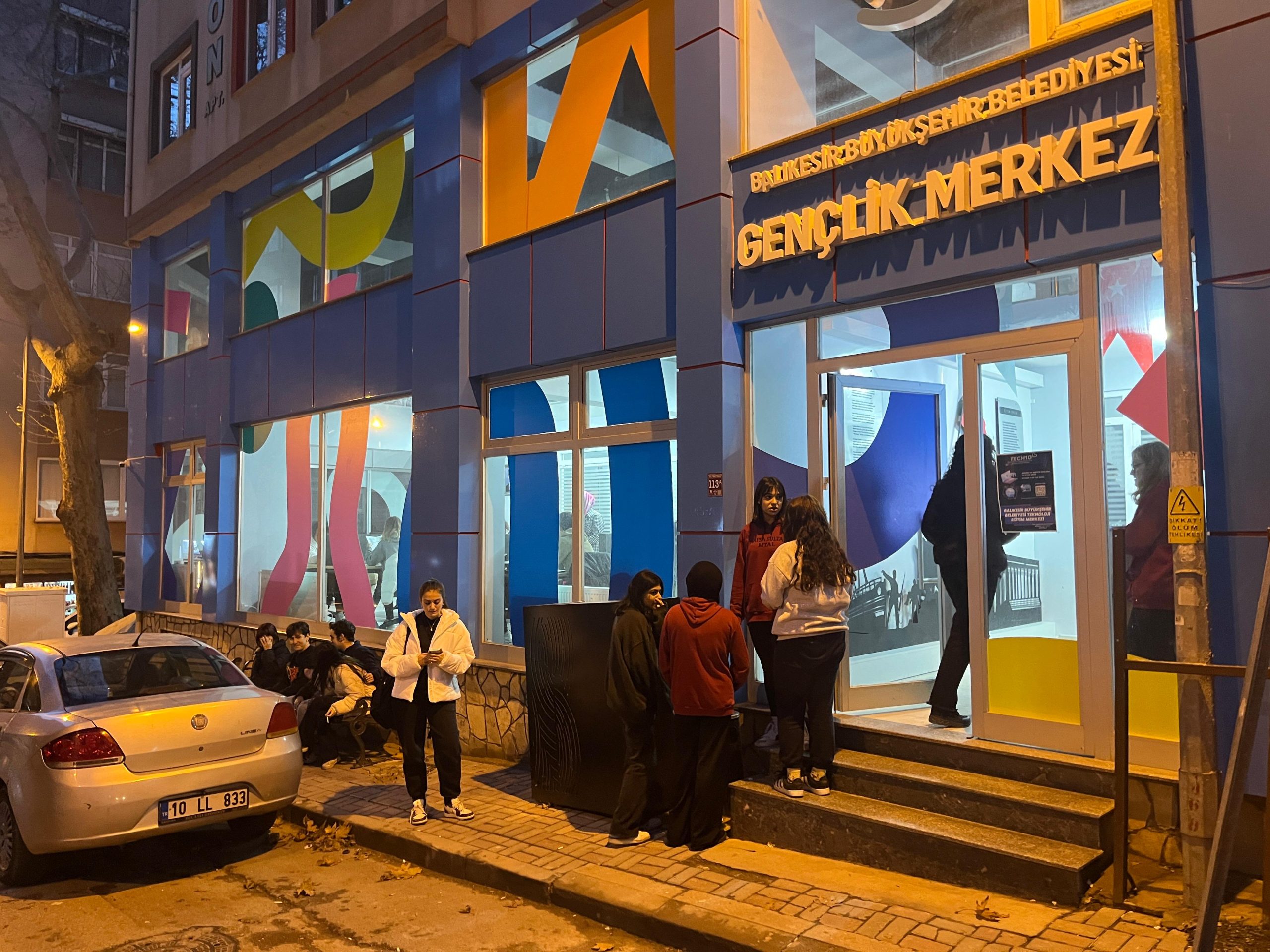 Balıkesir Büyükşehir Belediyesi tarafından yeniden işlevsel hale getirilen Bandırma Gençlik
