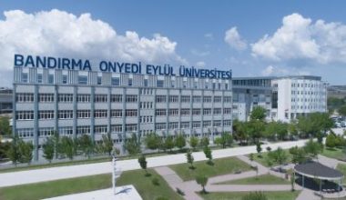 Türkiye Büyük Millet Meclisi’nde yapılan görüşmeler sonucunda Bandırma Onyedi Eylül