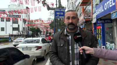 Balıkesir’in Bandırma ilçesi İnönü Caddesi’nde, dünya rekortmeni engelli sporcu Cem