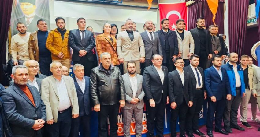 AK Parti Bandırma Gençlik Kolları’nda Yeni Dönem: Yunus Emre Doğru Başkan Seçildi AK Parti Bandırma Gençlik Kolları 7. Olağan Kongresi, Santral Kültür