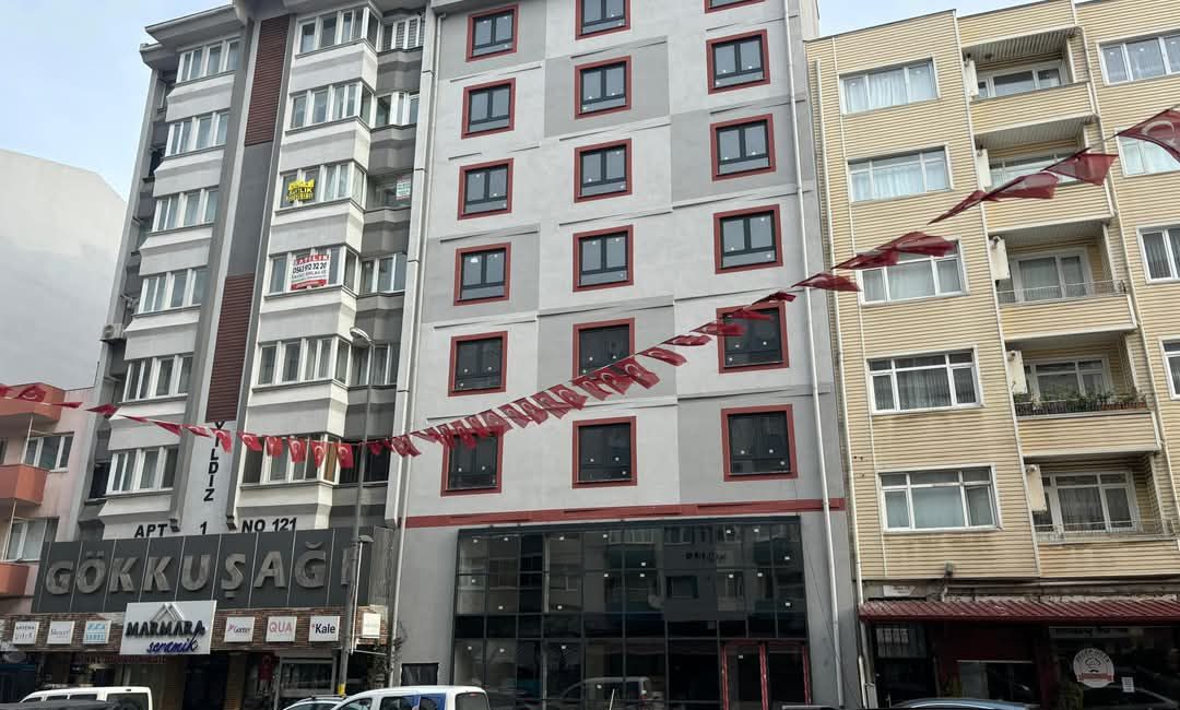 Bandırma’da kız yurdu inşaatı tamamlanıyor Balıkesir'in Bandırma ilçesinde Bandırma Belediyesi tarafından Ordu Caddesi’nde yapımı devam