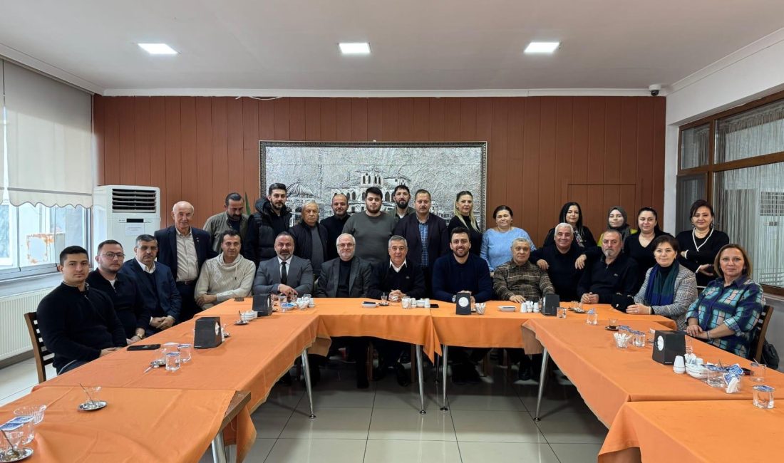 AK Parti Bandırma Teşkilatı Kahvaltıda Buluştu AK Parti Bandırma İlçe Başkanı Göksel Karlan ve yönetim kurulu