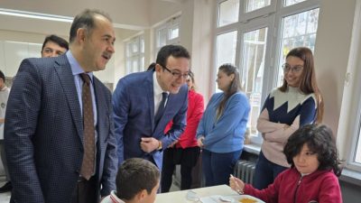 Bandırma Kaymakamı Engin Aksakal ve İlçe Milli Eğitim Müdürü Mutlu