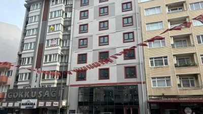 Balıkesir'in Bandırma ilçesinde Bandırma Belediyesi tarafından Ordu Caddesi’nde yapımı devam