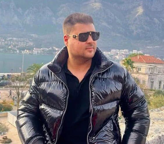 Balıkesir’in Erdek ilçesinde 3.kattaki balkondan düşen 28 yaşındaki genç hayatını