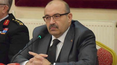 Balıkesir Valisi İsmail Ustaoğlu, Balıkesir’in 30 büyükşehir arasında yakalanan şahıslar