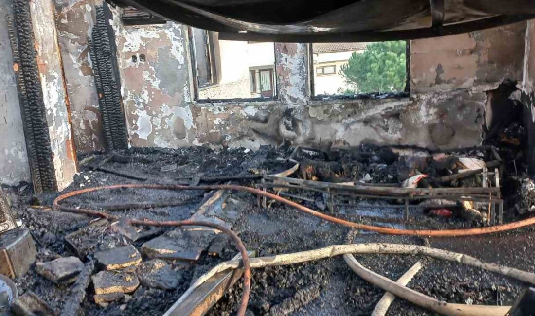 Balıkesir’in Erdek ilçesine bağlı Ocaklar Mahallesi’nde bir evde çıkan yangın,