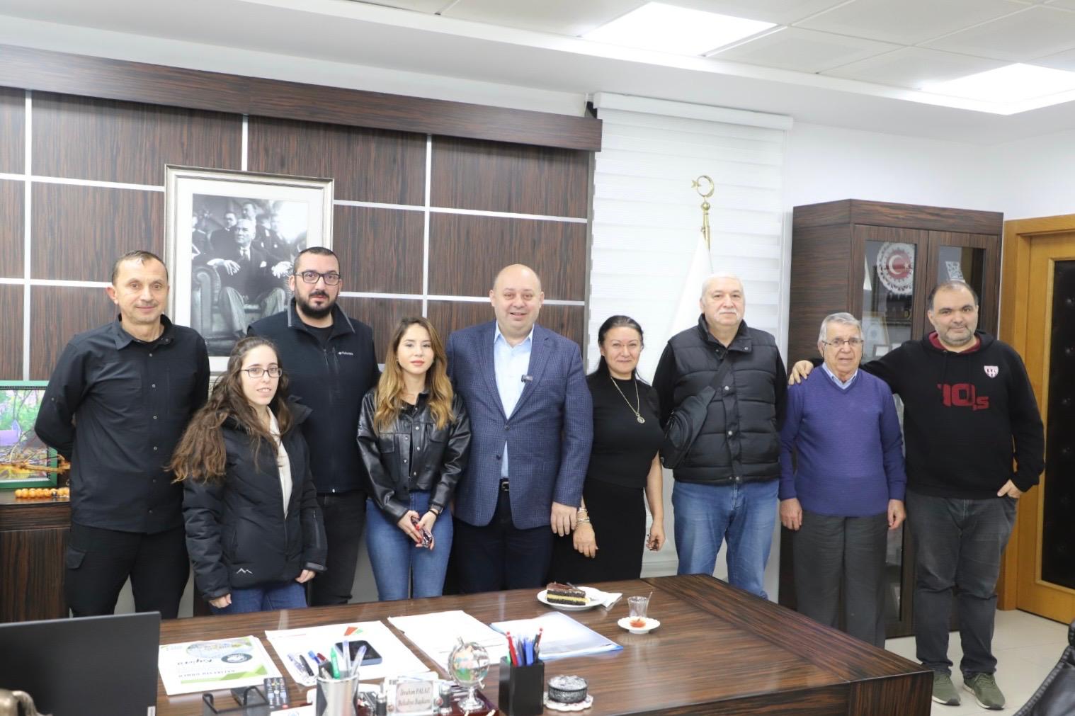 Gönen Belediye Başkanı İbrahim Palaz, 10 Ocak Çalışan Gazeteciler Günü