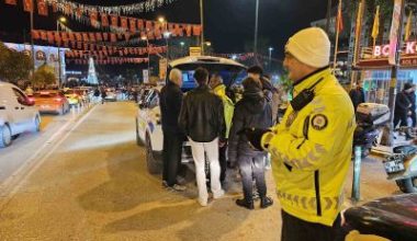 Balıkesir’in Bandırma ilçesinde, Bandırma İlçe Emniyet Müdürlüğü ekipleri, yılbaşı nedeniyle