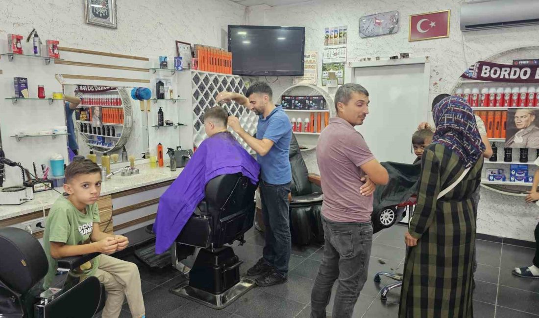 Balıkesir Merkezde Berber Fiyatlarına Zam! Balıkesir merkezde erkek kuaförlerinde yeni zam tarifesi belli oldu.