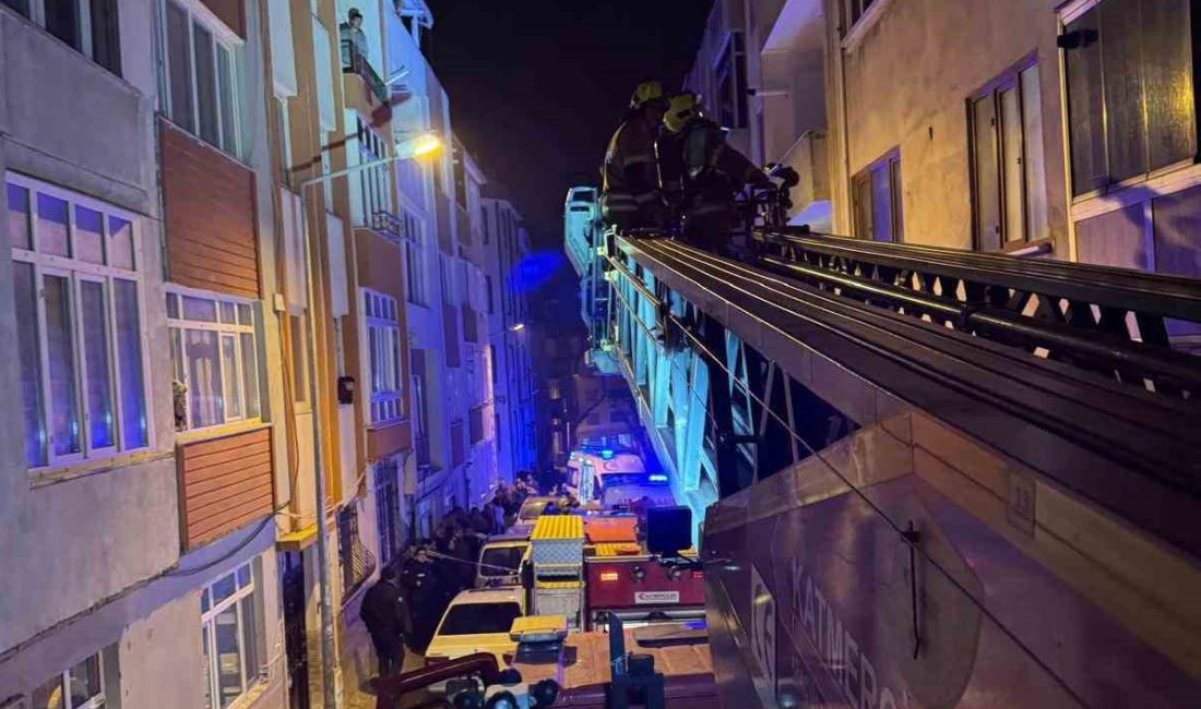 Bandırma’da yangın faciası: 1 kişi hayatını kaybetti , 1 itfaiye eri yaralandı Balıkesir’in Bandırma ilçesinde bir apartman dairesinde çıkan yangında dumandan etkilenen