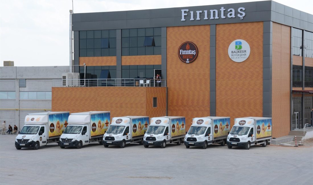Fırıntaş’tan Gramaj Hamlesi: Ekmek 250 Grama Düştü, Fiyat Değişmedi Balıkesir’de ekmek fiyatlarına yeni yıl itibariyle yapılan düzenlemeler dikkat çekiyor.