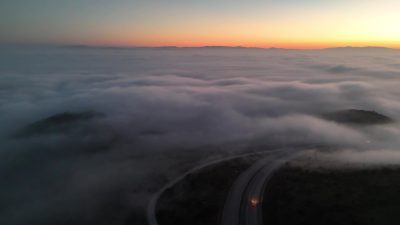 Balıkesir'in Bandırma ve Gönen ilçelerinde etkisini artıran yoğun sis, hem