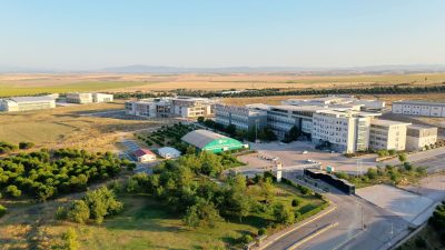 Balıkesir Büyükşehir Belediyesi’ne bağlı olarak Bandırma Onyedi Eylül Üniversitesi’nde hizmet