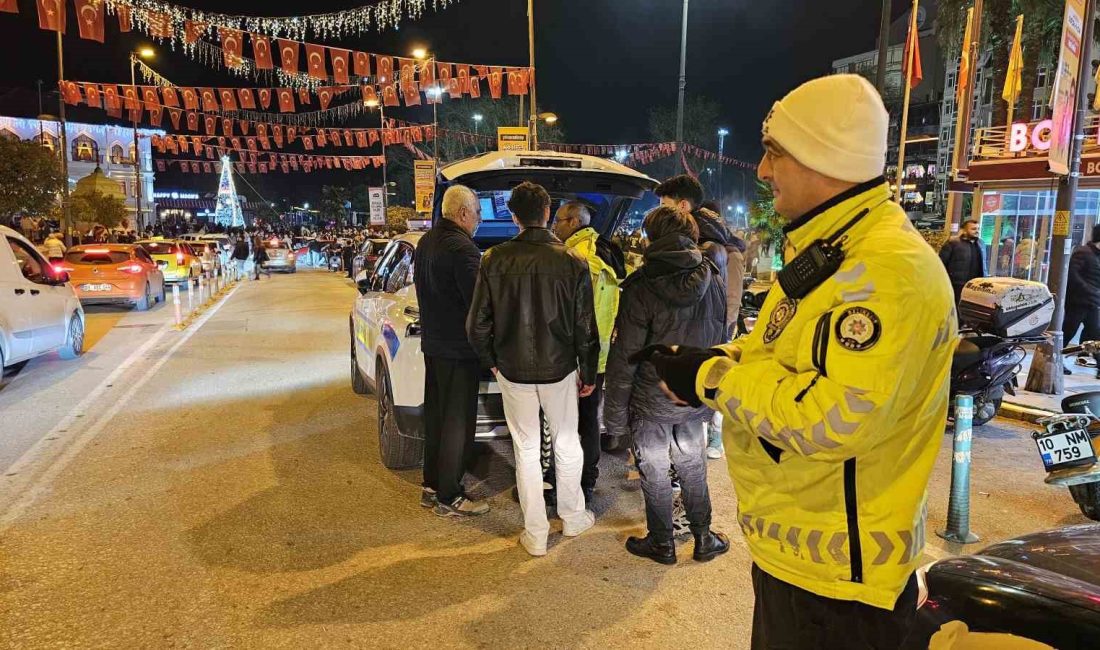 Balıkesir’in Bandırma ilçesinde, Bandırma İlçe Emniyet Müdürlüğü ekipleri, yılbaşı nedeniyle