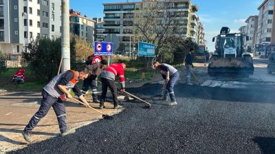 Bandırma Belediyesi, Hal Caddesi ve Bandırma Anadolu Lisesi yan yolunda