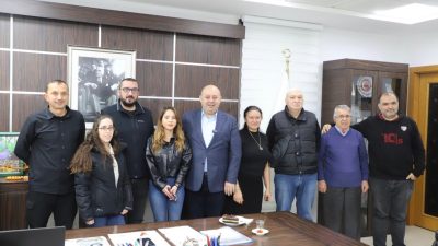 Gönen Belediye Başkanı İbrahim Palaz, 10 Ocak Çalışan Gazeteciler Günü