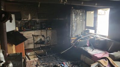 Balıkesir’in Susurluk ilçesi Dereköy Mahallesi’nde sabah saatlerinde çıkan ev yangını,