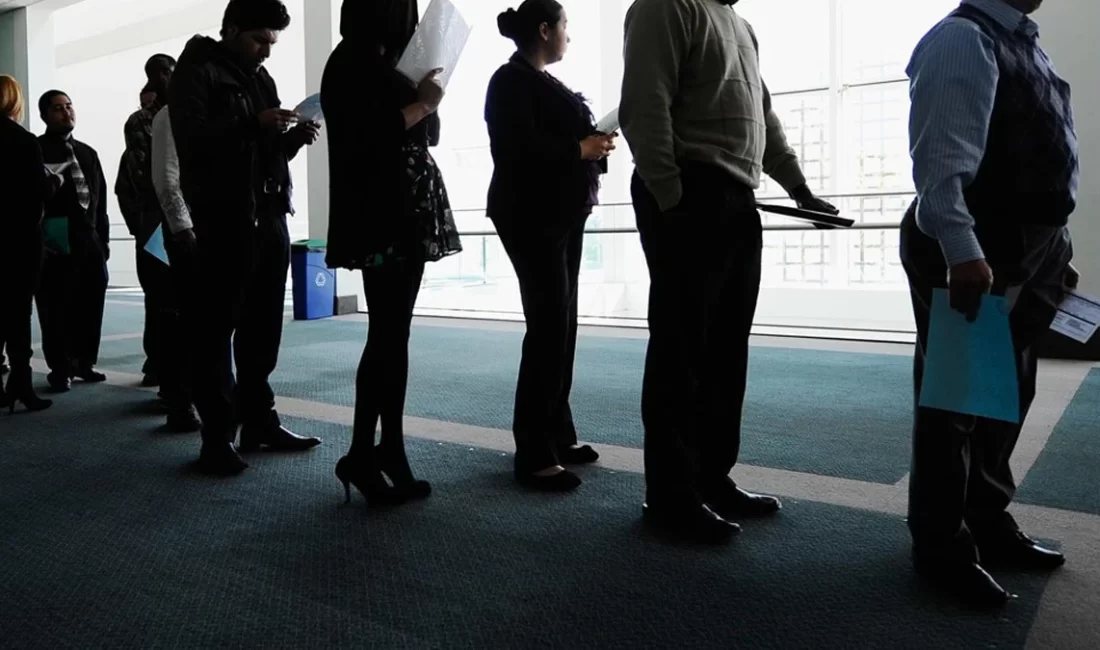 TÜİK verilerine göre Ocak 2025’te işsizlik oranı 0,1 puan azalarak