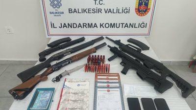 Balıkesir’de jandarma ekipleri vatandaşlara zorla boş senet imzalatarak yüksek faizlerle