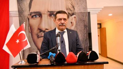 Balıkesir Toplu Taşıma AŞ’nin (BTT) Genel Müdürü Ömür Mustafa Boyuer,