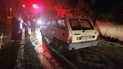 Balıkesir’in Gönen ilçesinde, İ.D. isimli vatandaşa ait otomobilin motoru alev