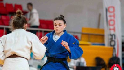 Balıkesir Büyükşehir Belediyespor’un judocuları, Ankara’da düzenlenen Gençler Türkiye Şampiyonası’nda büyük