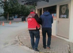 Balıkesir’de bulunduğu ceza evinden kaçan hükümlü, polis ekiplerinin başarılı çalışmaları