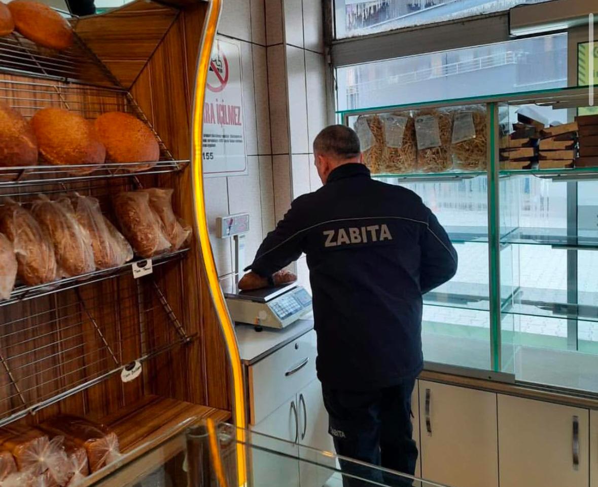 Balıkesir’in Gönen ilçesinde, Ramazan ayı öncesinde fırınlarda kapsamlı denetimler gerçekleştirildi.