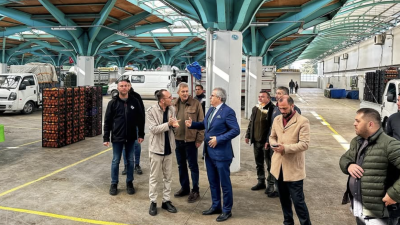 Bandırma Belediye Başkanı Dursun Mirza, şehrin önemli ticaret noktalarından biri