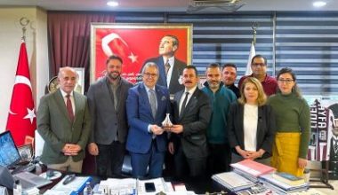 Bursa Jeoloji Mühendisleri Odası Başkanı Mehmet Yıldız ve oda yönetim