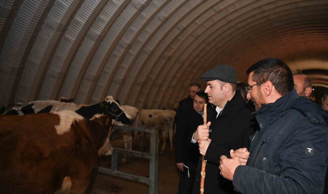 Başkan Akın, haftaya hayvan pazarı ziyaretiyle başladı Günün erken saatlerinde hayvan pazarını ziyaret ederek yeni haftaya başlayan