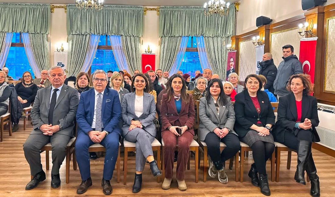 Bandırma’da ‘Kadın Hakları ve Kazanımları’ söyleşisi gerçekleştirildi Bandırma'da, kadın haklarına dair farkındalık yaratmak ve eşitlik konusunda atılması