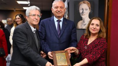 Bandırma Sanat Grubu tarafından Kadınlar Günü'ne özel düzenlenen "Kadının Gücü"