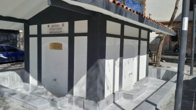 Balıkesir’in Bandırma ilçesinde, tarihi yapılarından biri olan Çınarlı Çeşmesi’nin uzun
