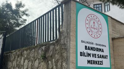 Bandırma Belediyesi, kentteki eğitim kurumlarına destek vermeye devam ediyor. Bu