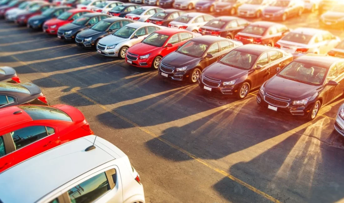 Ticaret Bakanlığı'nın fahiş fiyat ve stokçuluğa yönelik denetimlerinden ceza yağdı.